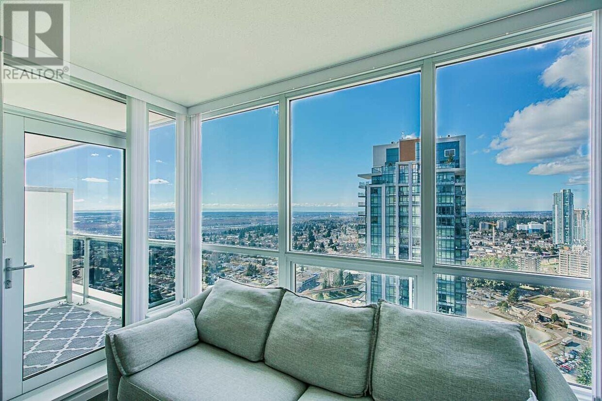 6638 Dunblane Ave, Burnaby, BC V5H 0G8 House for Rent in Burnaby, BC