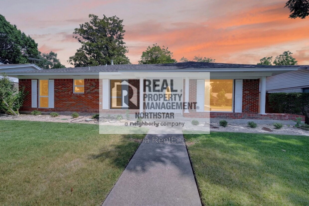 Photo - 902 Arrowhead Drive