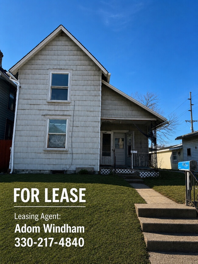 Building Photo - 1511 Stark Ave SW