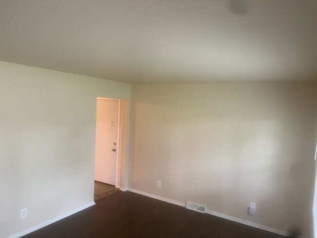 Foto del edificio - Updated Like New 3 Bedroom Ranch