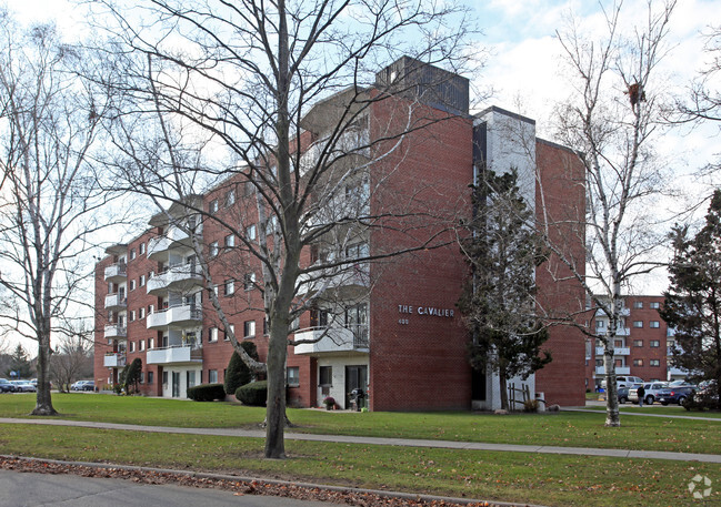 Building Photo - The Viscount & Cavalier Apartments