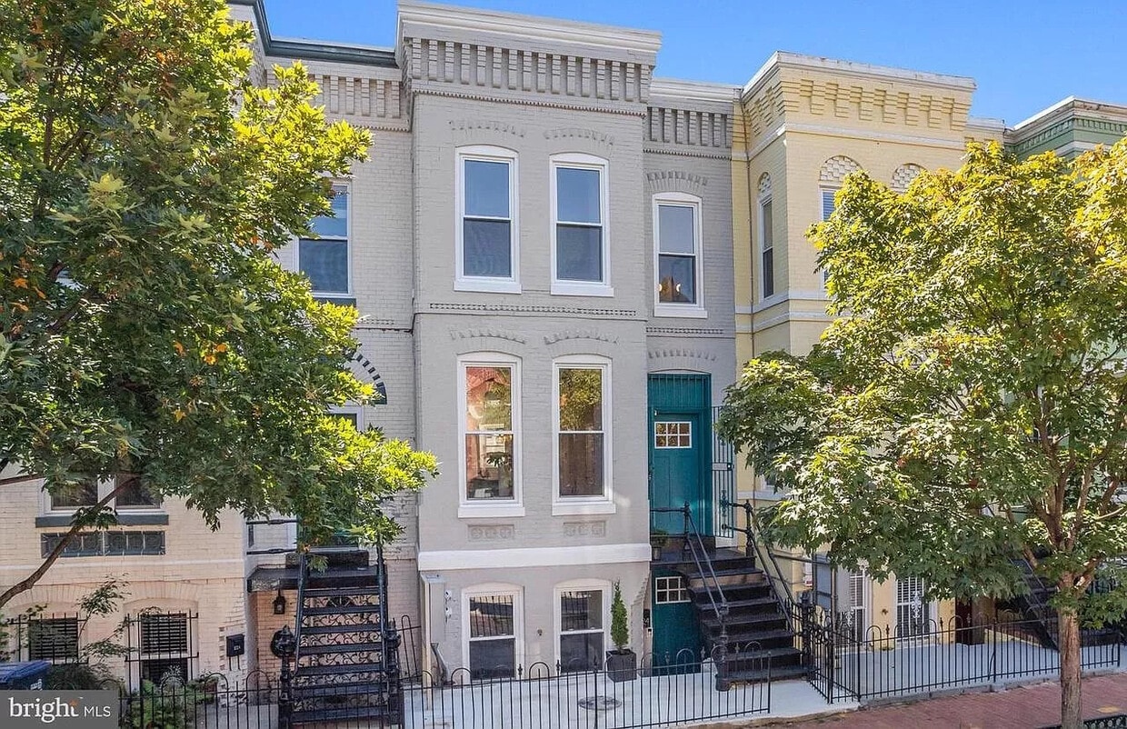 Primary Photo - 24 N St NW