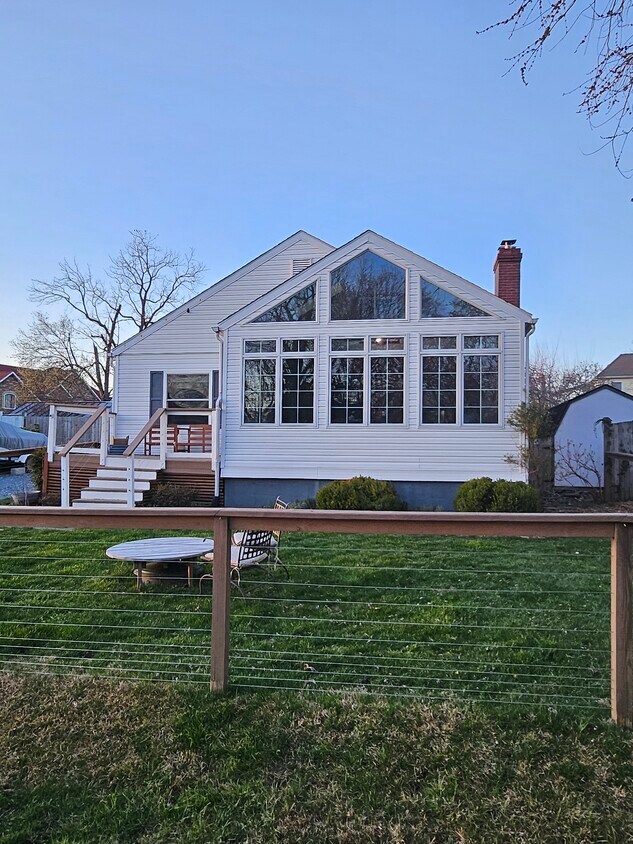 Foto principal - 402 Lakeview Ave