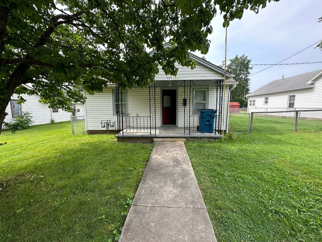 Foto principal - 405 Benham Ave