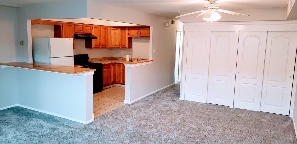 Foto principal - 3360 S Keswick Rd