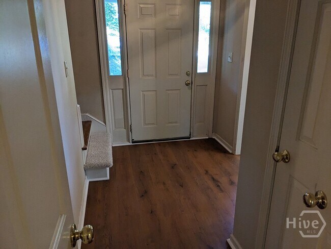 Building Photo - 170 Woodhaven Ridge