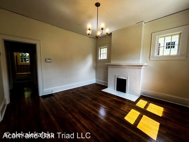 Building Photo - 2 br, 1 bath House - 408 S Sunset Drive