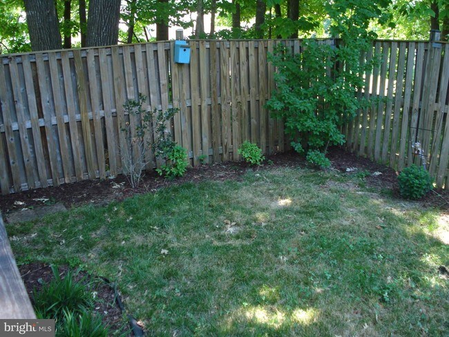 Building Photo - 15078 Maple Glen Ct