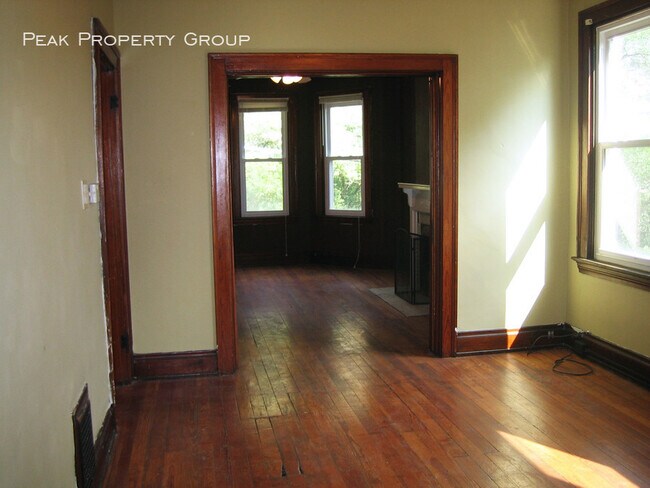 Foto del edificio - 2125 W Clifton Ave