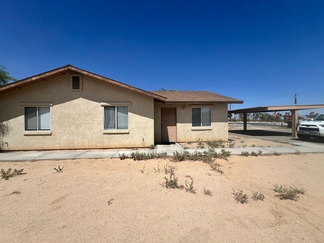 Building Photo - 6320 Mesquite Ave