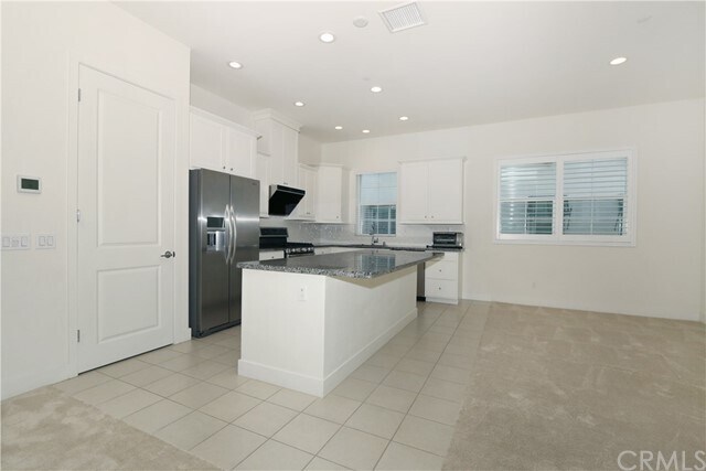 Foto del edificio - 15920 Ellington Way