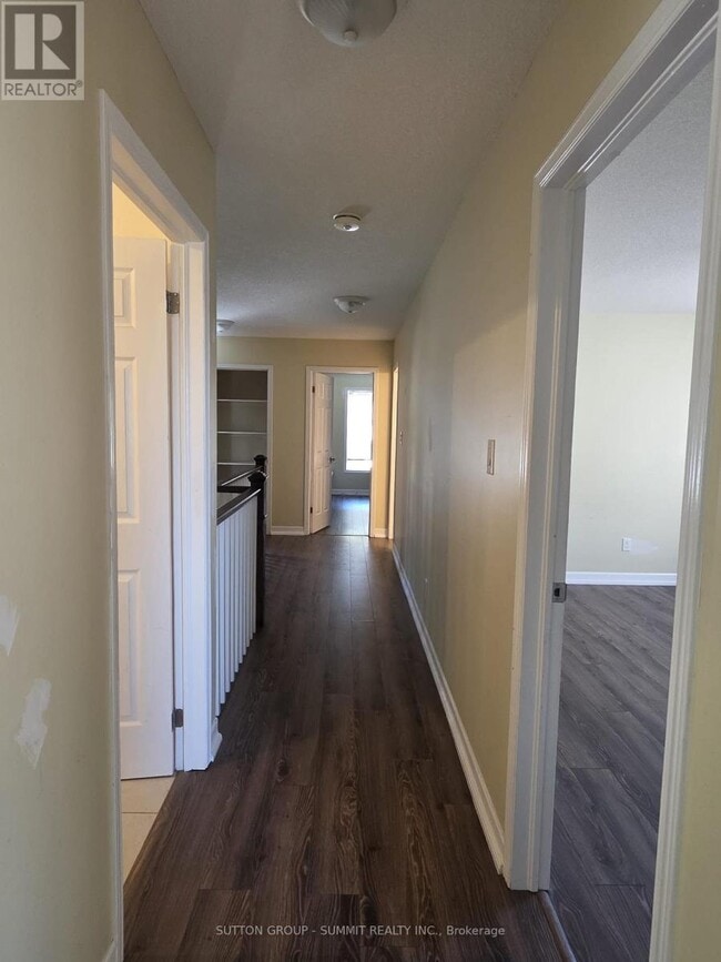 Building Photo - 329 Edgehill Dr