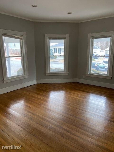 Building Photo - 1 br, 1 bath Apartment - 78 Lowell St.