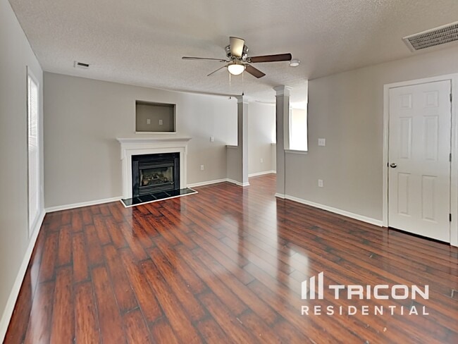 Building Photo - 7511 Rolling Meadows Ln