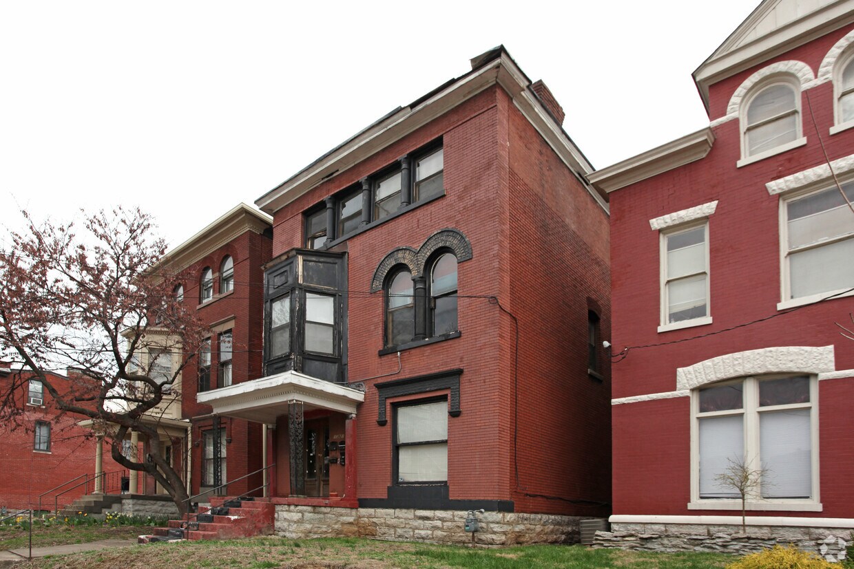 Primary Photo - 1361 S Brook St