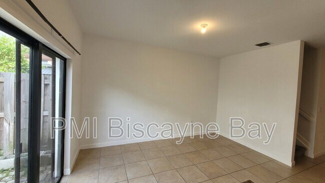 Foto del edificio - 3401 SE 1st Ct