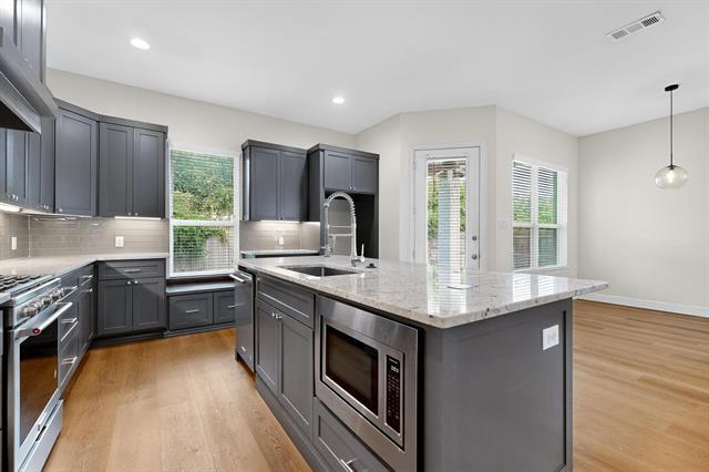Primary Photo - 404 Templeton Dr