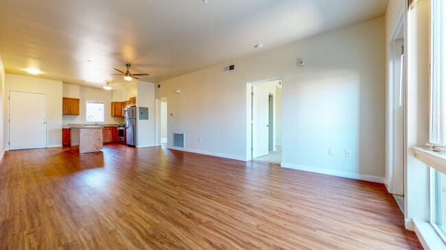 Foto del edificio - 2 bedroom in Santa Rosa CA 95404