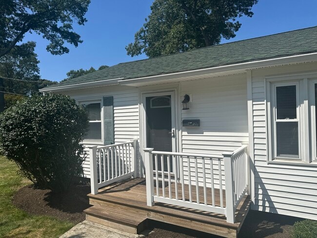 Front Porch - 37 Covington Dr