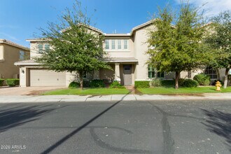 Building Photo - 4322 S Gardenia Dr