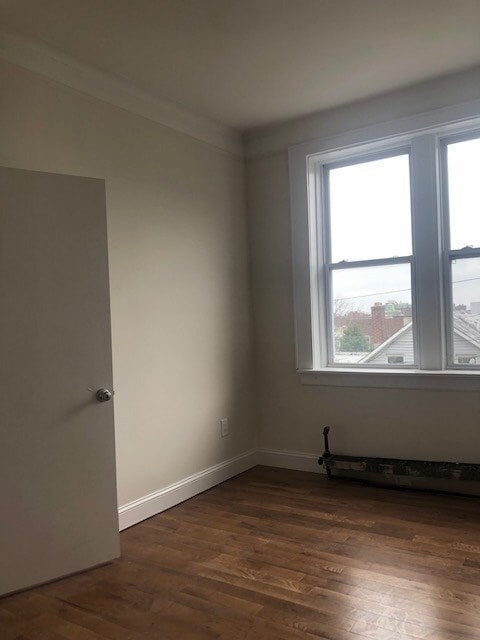Building Photo - 809 27th St
