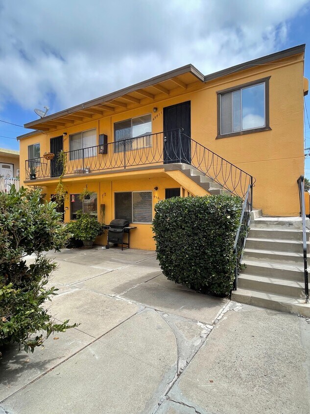 4541 Bancroft St Unit 4541, San Diego, CA 92116 Apartments in San
