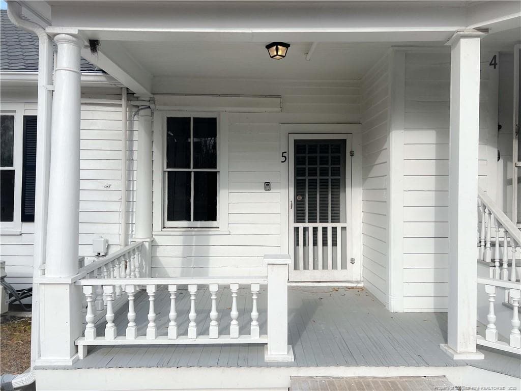 Primary Photo - 113 Hillside Ave