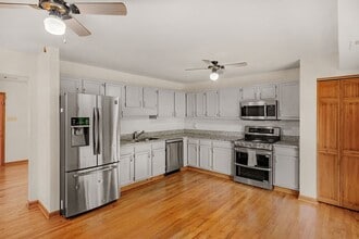 Building Photo - 505 4th