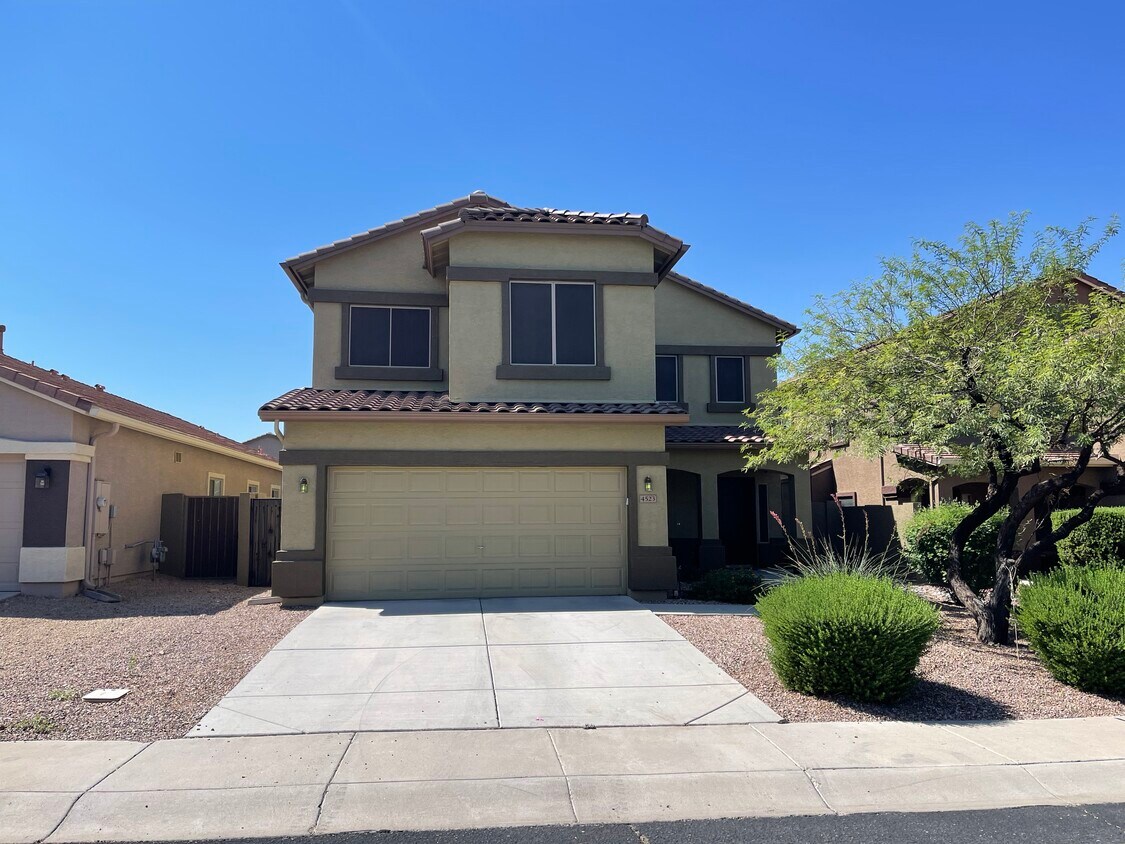 4523 W Rolling Rock Dr, Phoenix, AZ 85086 House Rental in Phoenix, AZ