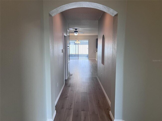 Foto del edificio - 3113 Harris Park Way
