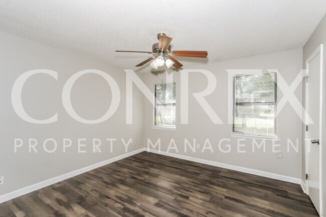 Building Photo - Spacious 4 Bedroom in Augusta