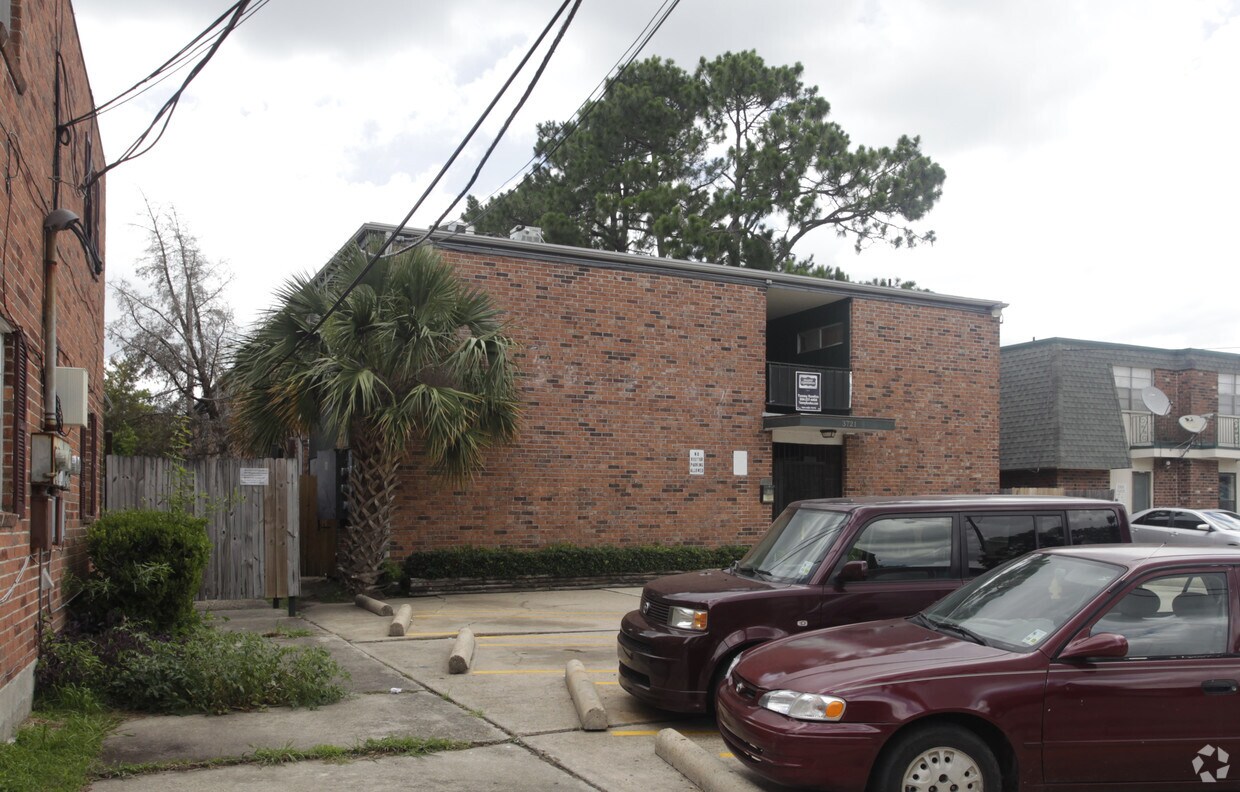 Building Photo - 3721 Olney St