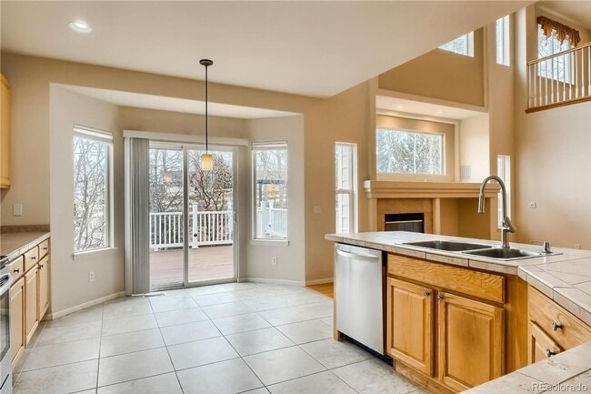 Foto del edificio - 5 Bedroom single family home in Cherry Cre...