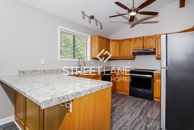 Foto del edificio - REDUCED! - FIRST FULL MONTH RENT FREE!