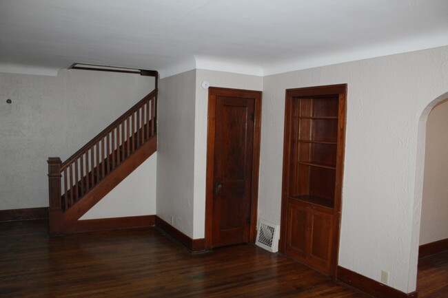 Foto del edificio - Available Now! 4 bedrooms! TWO WEEKS FREE!!