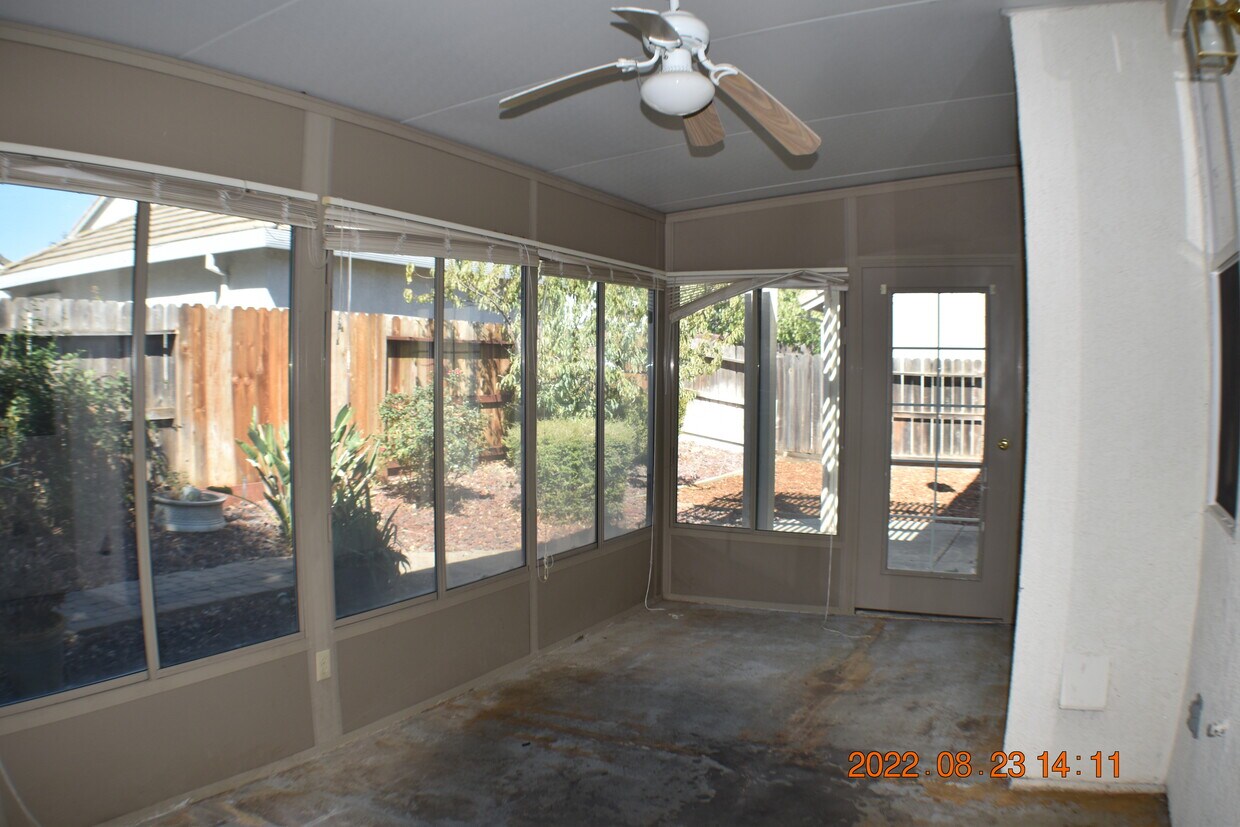 Building Photo - 1601 Vandenberg Cir