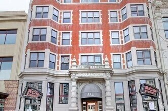 Building Photo - 534-538-538 Commonwealth Ave
