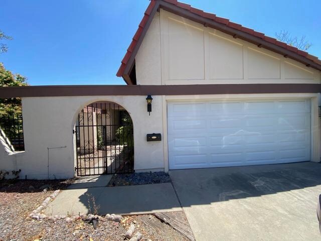 Building Photo - 17331 Bernardo Center Dr