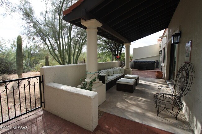Building Photo - 953 W Palma De Pina