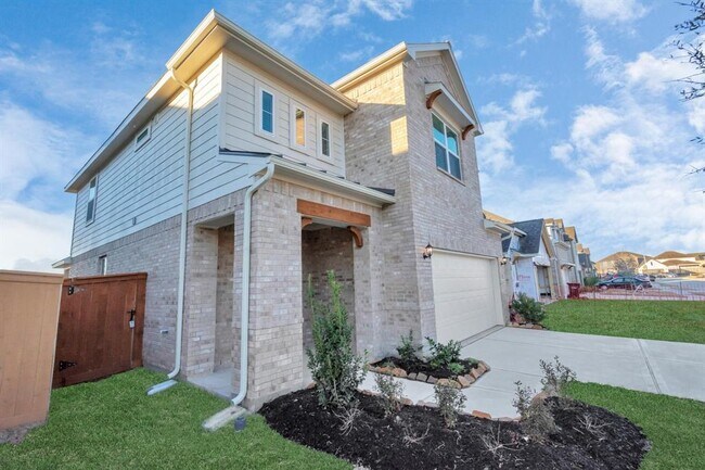 Building Photo - 21267 Catalina Palm Dr
