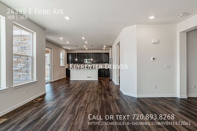 Foto del edificio - Gorgeous Recently Built 3BD 2.5BA Fully Eq...