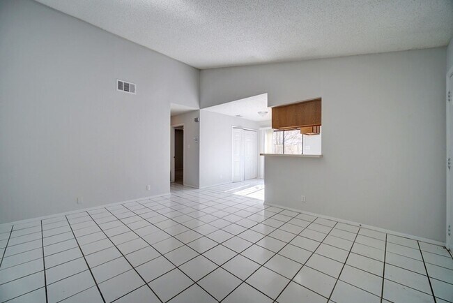 Building Photo - 11313WALNUT