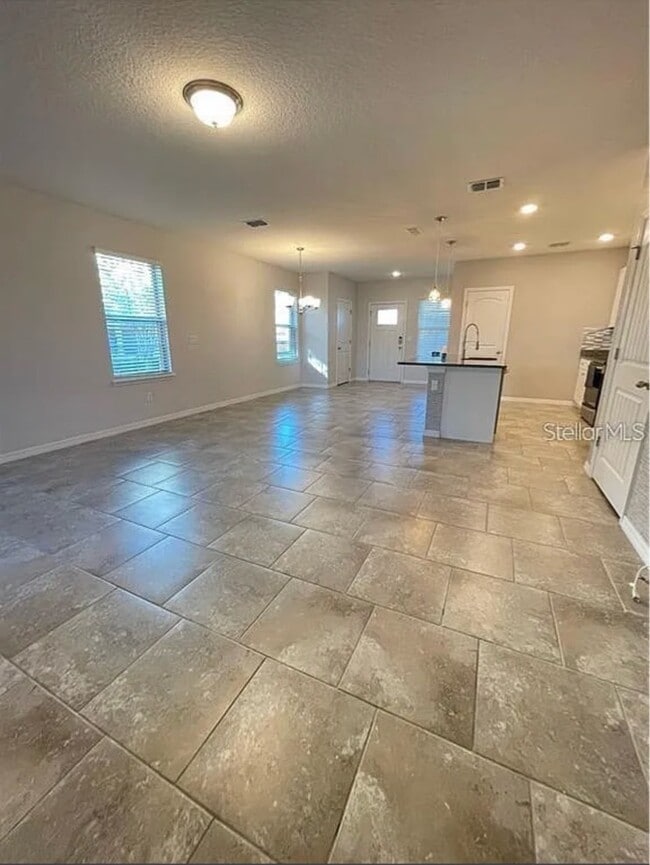 Building Photo - 16525 Outter Grv Aly