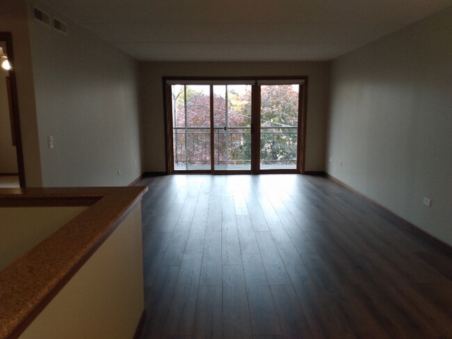 Foto del edificio - 6441 W Warner Ave