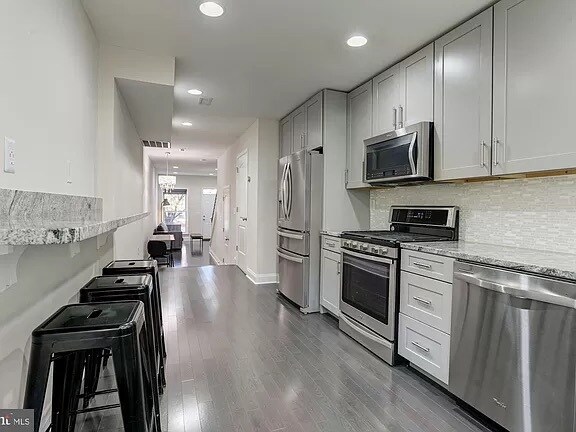 Foto del edificio - 309 S Collington Ave
