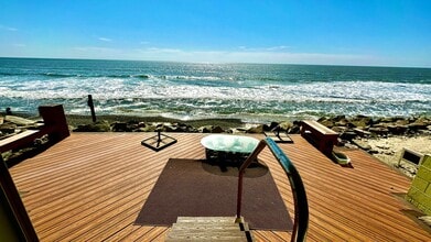 Building Photo - 1827 S Pacific St