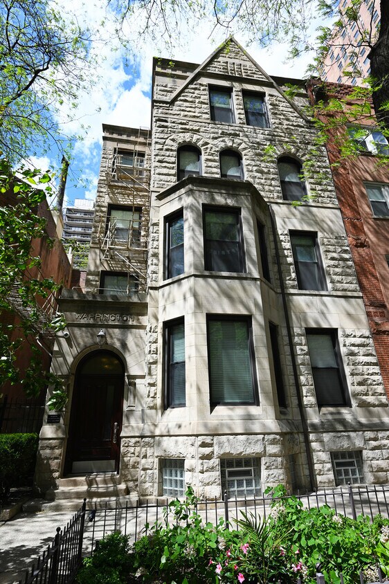 Foto principal - 18 W Chestnut St