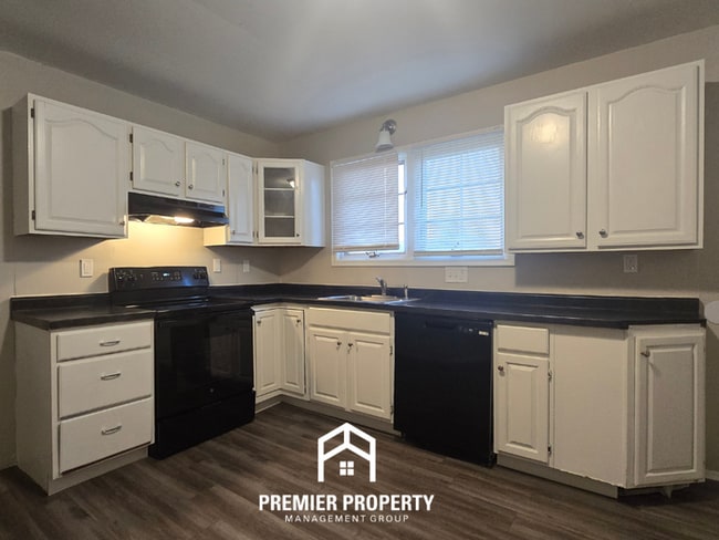 Foto del edificio - 2185 Flight Dr