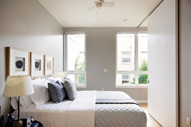 Interior Photo - Hawthorne @ Ladd's - 1 & 2 Bedroom Apartme...