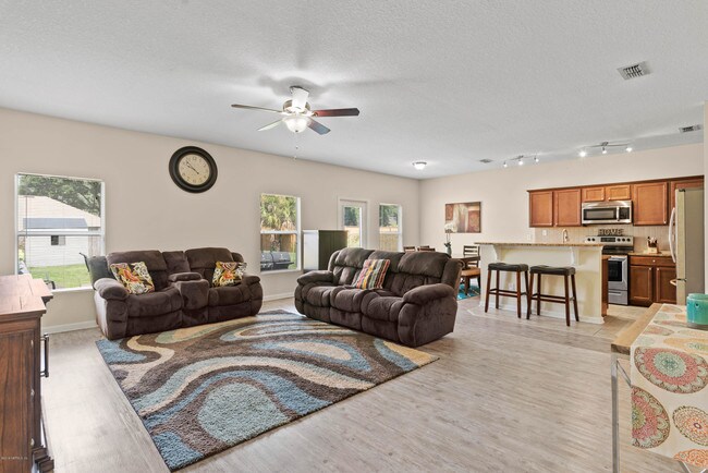 Foto del edificio - 950 State Rd 13